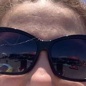 Meet your Posher, Leah